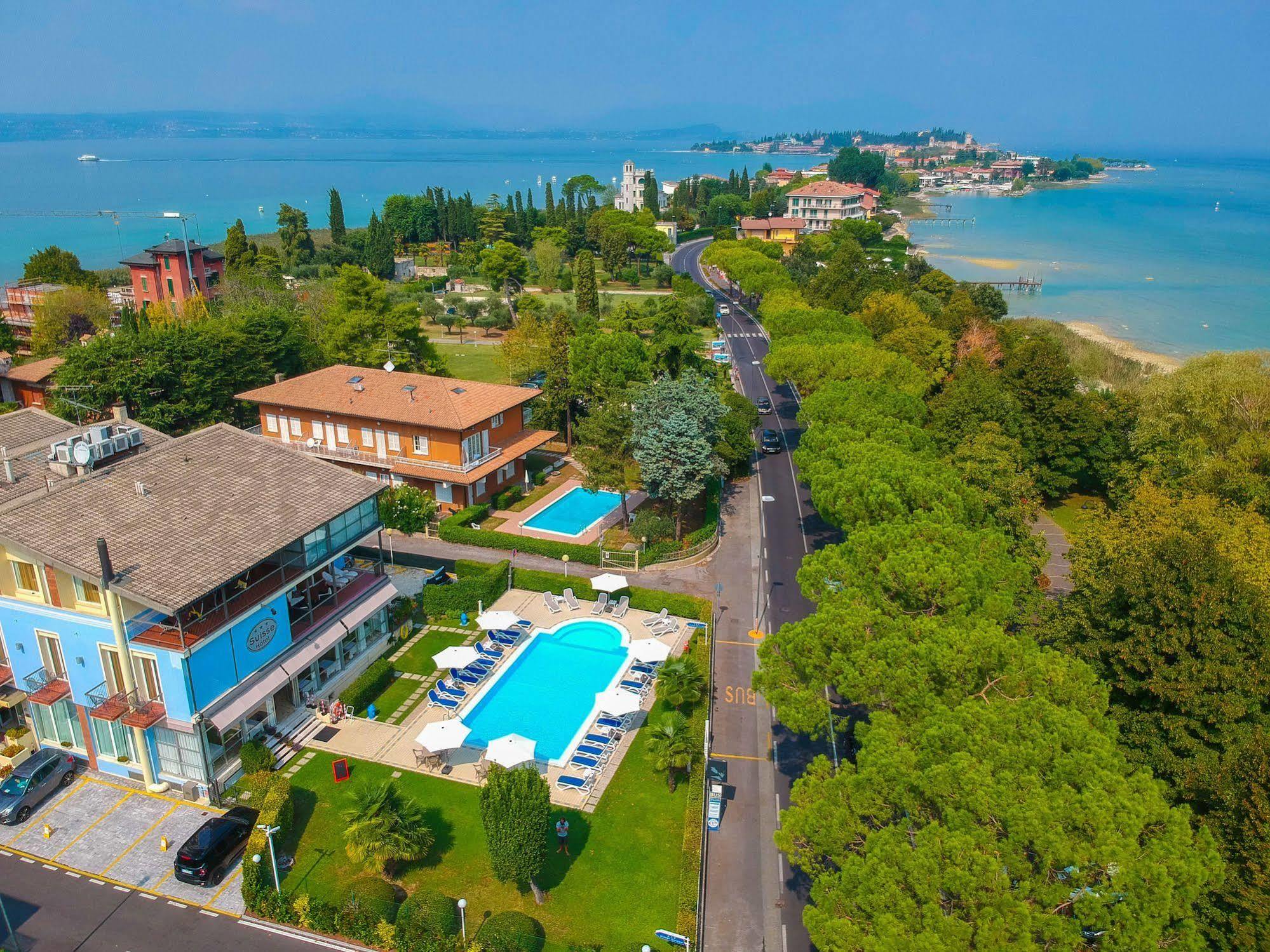 Hotel Suisse Sirmione Bagian luar foto